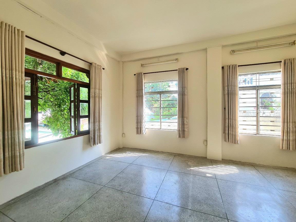 Cho Thuê Biệt Thự 221A/1B Trần Huy Liệu, Phú Nhuận – 3PN