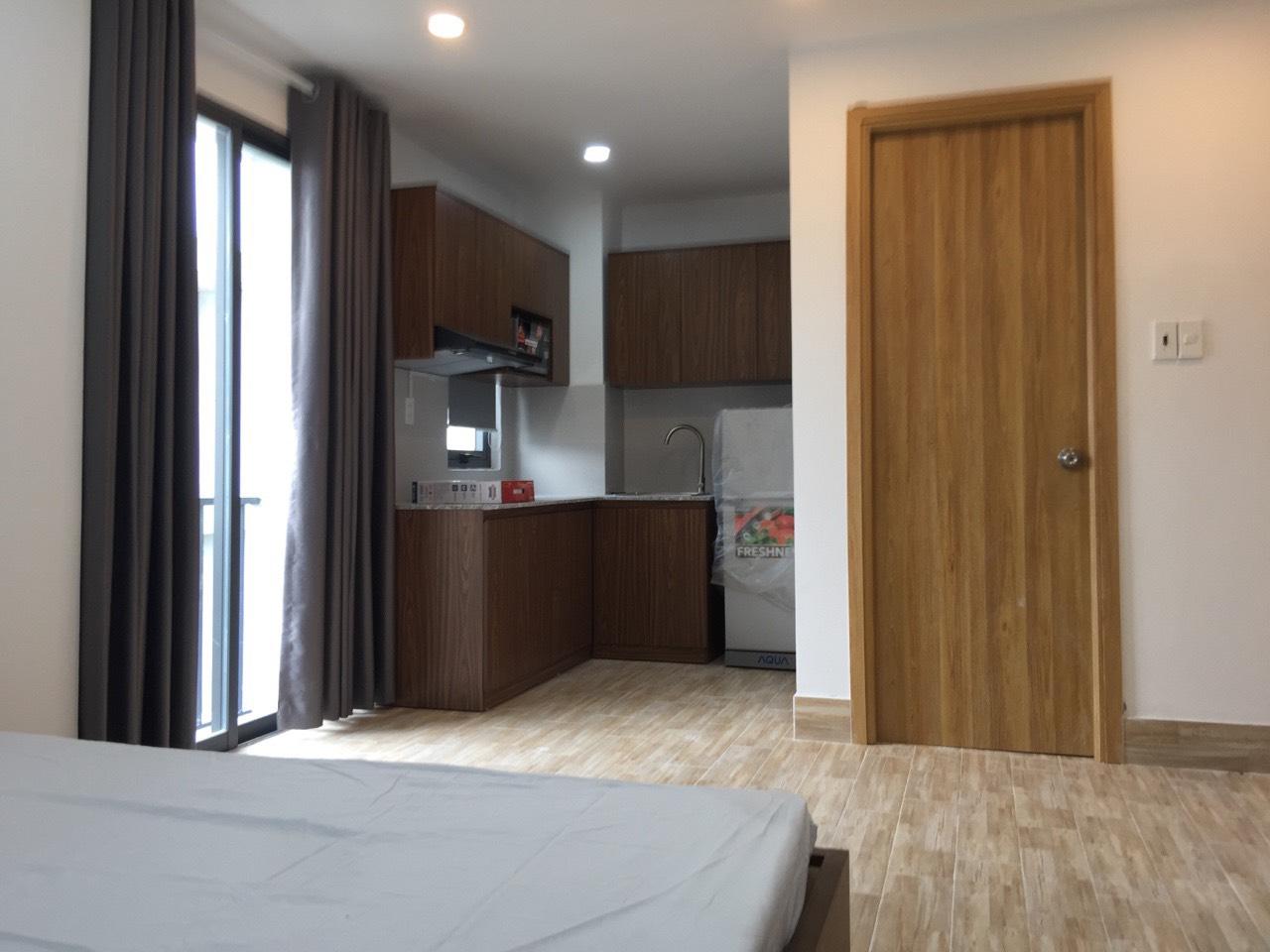 Cho Thuê Tòa Nhà 122/10 Đặng Văn Ngữ, Phú Nhuận – 6 Tầng Full Nội Thất