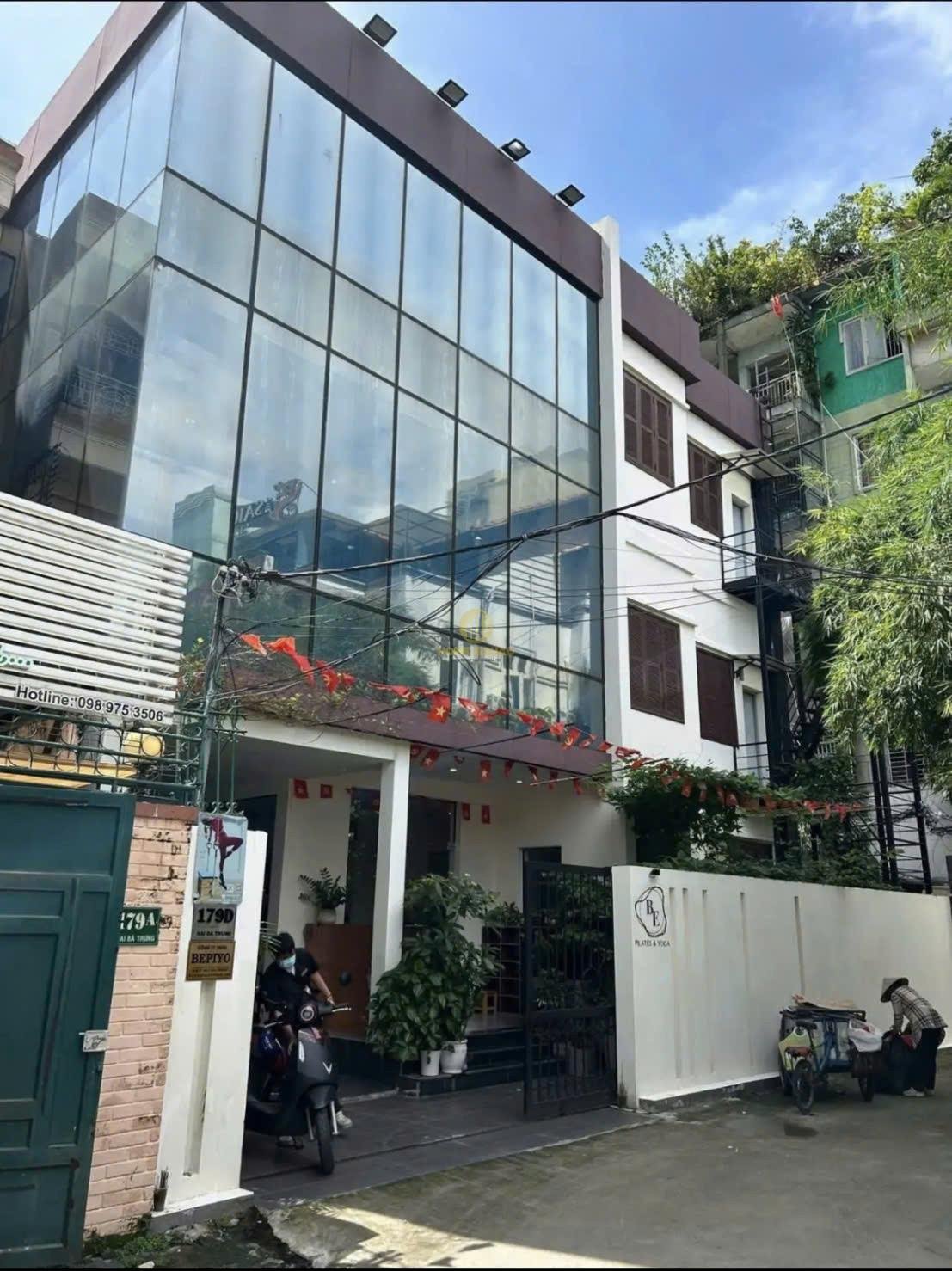Cho Thuê Nhà Mặt Tiền 179D Hai Bà Trưng, Phường Hai Bà Trưng, Quận 3 – DT 15x15m, Trệt 2 Lầu