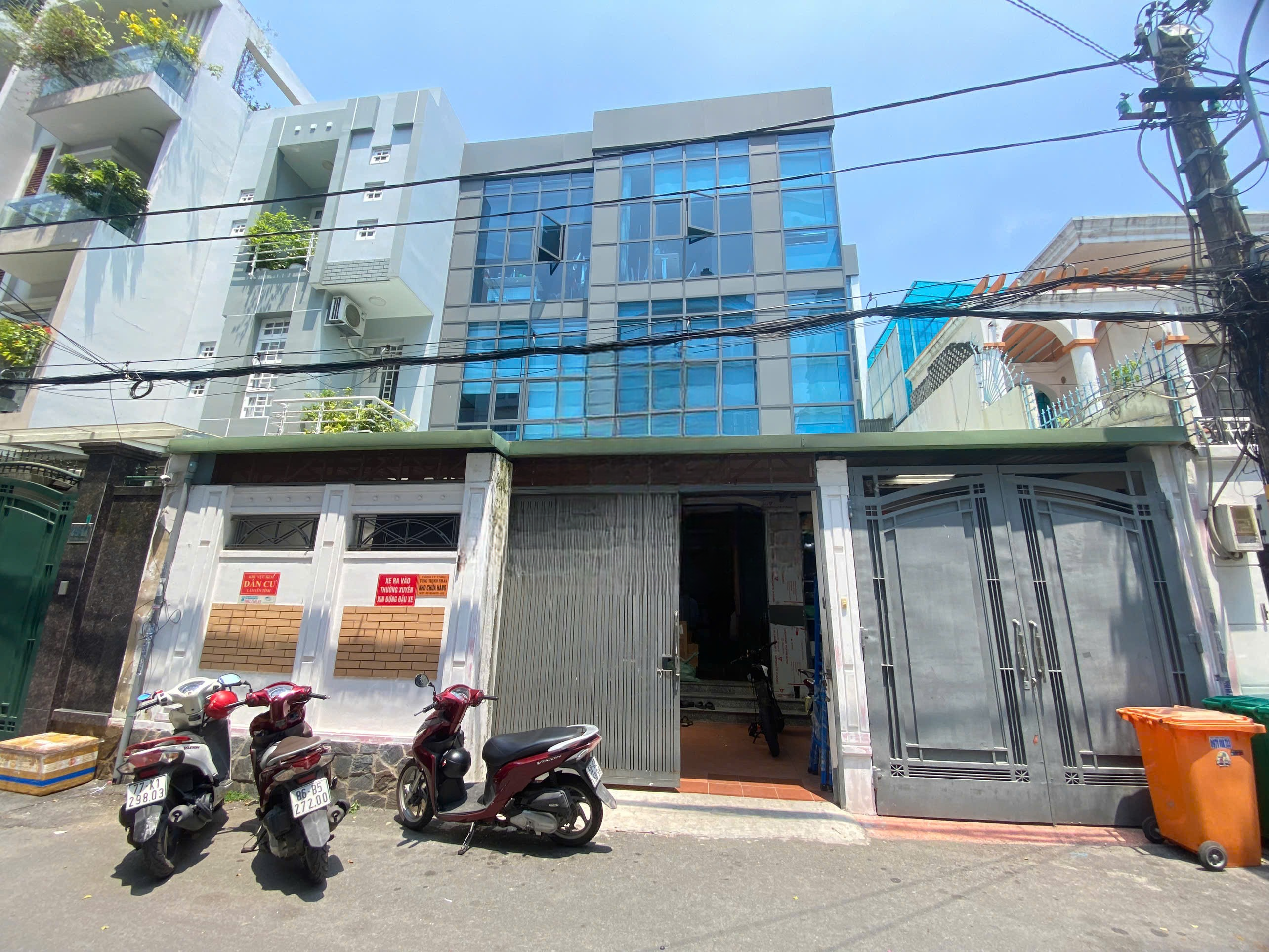 Cho Thuê Tòa Nhà 29/4 Hoàng Diệu, Phường 10, Quận Phú Nhuận – Diện Tích 10x20m, 3 Lầu Đẹp
