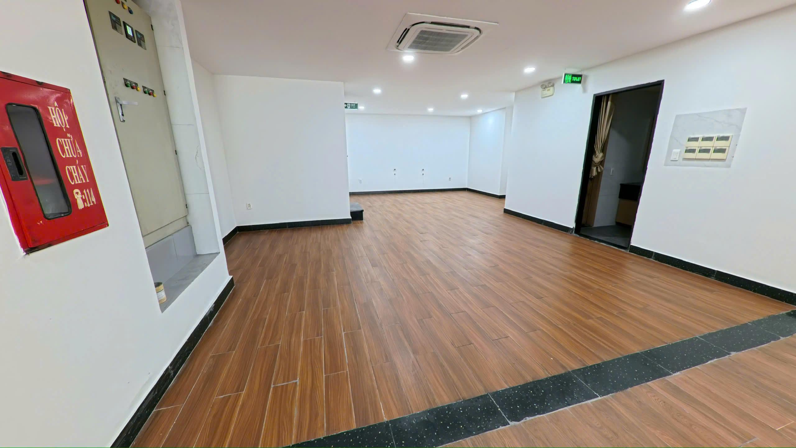 Cho thuê tòa nhà Hoàng Hoa Thám, Tân Bình – hầm 5 lầu, thang máy