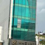 Cho thuê tòa nhà Hoàng Việt Tân Bình – 8x20m, hầm 7 tầng, thang máy, PCCC