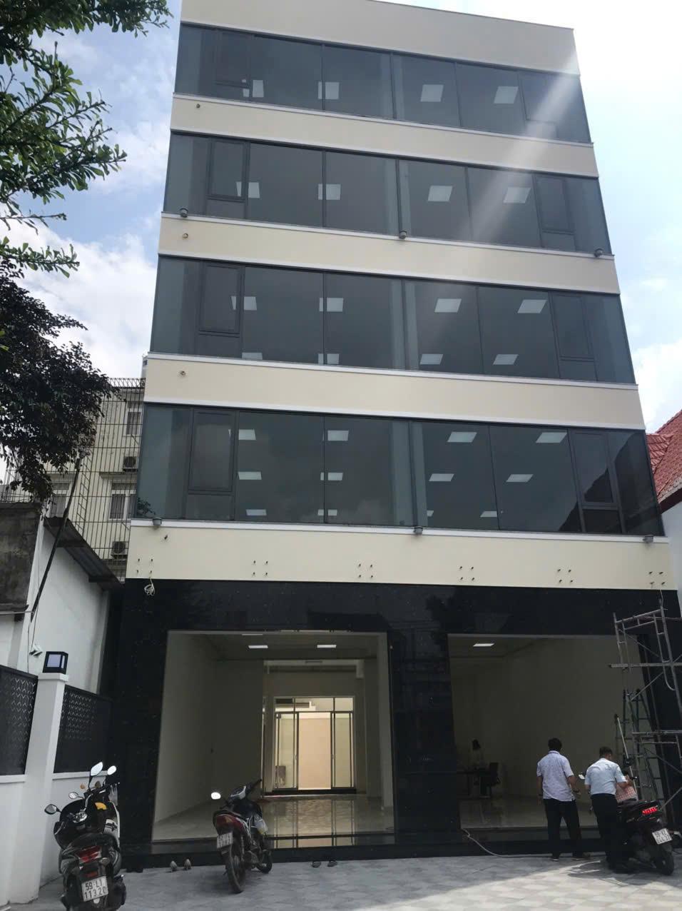 Cho thuê tòa nhà Nguyễn Duy Trinh Quận 2 – 11x29m, 5 tầng