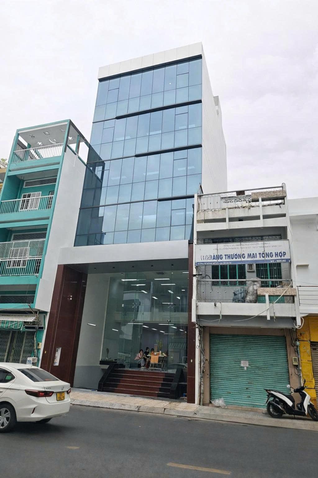 Cho thuê tòa nhà Phạm Đình Hổ Quận 6 – 1 hầm 5 lầu, thang máy