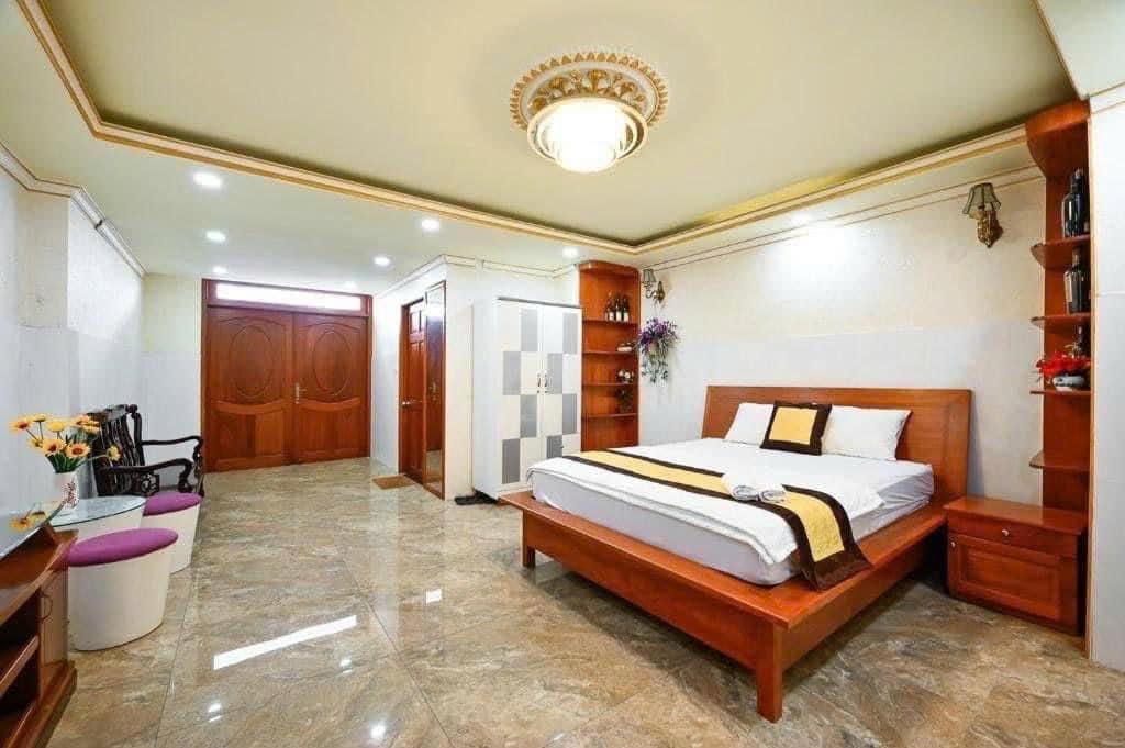 Cho Thuê Khách Sạn Mặt Tiền 29 Sầm Sơn, Tân Bình – 17 Phòng Full Nội Thất